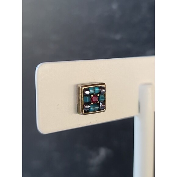 Vintage Nine West Beaded Square Shaped Stud Earrings - Picture 3 of 10